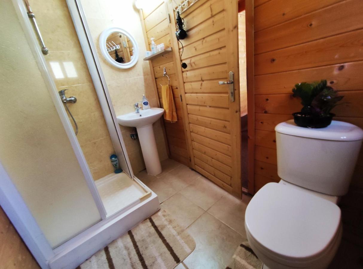 Kato Amiandos The Cosy Mountain Cabin With Stunning Views Near Troodos מראה חיצוני תמונה
