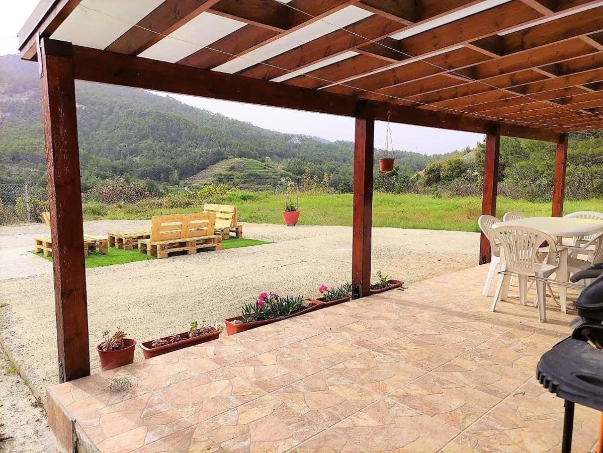 Kato Amiandos The Cosy Mountain Cabin With Stunning Views Near Troodos מראה חיצוני תמונה